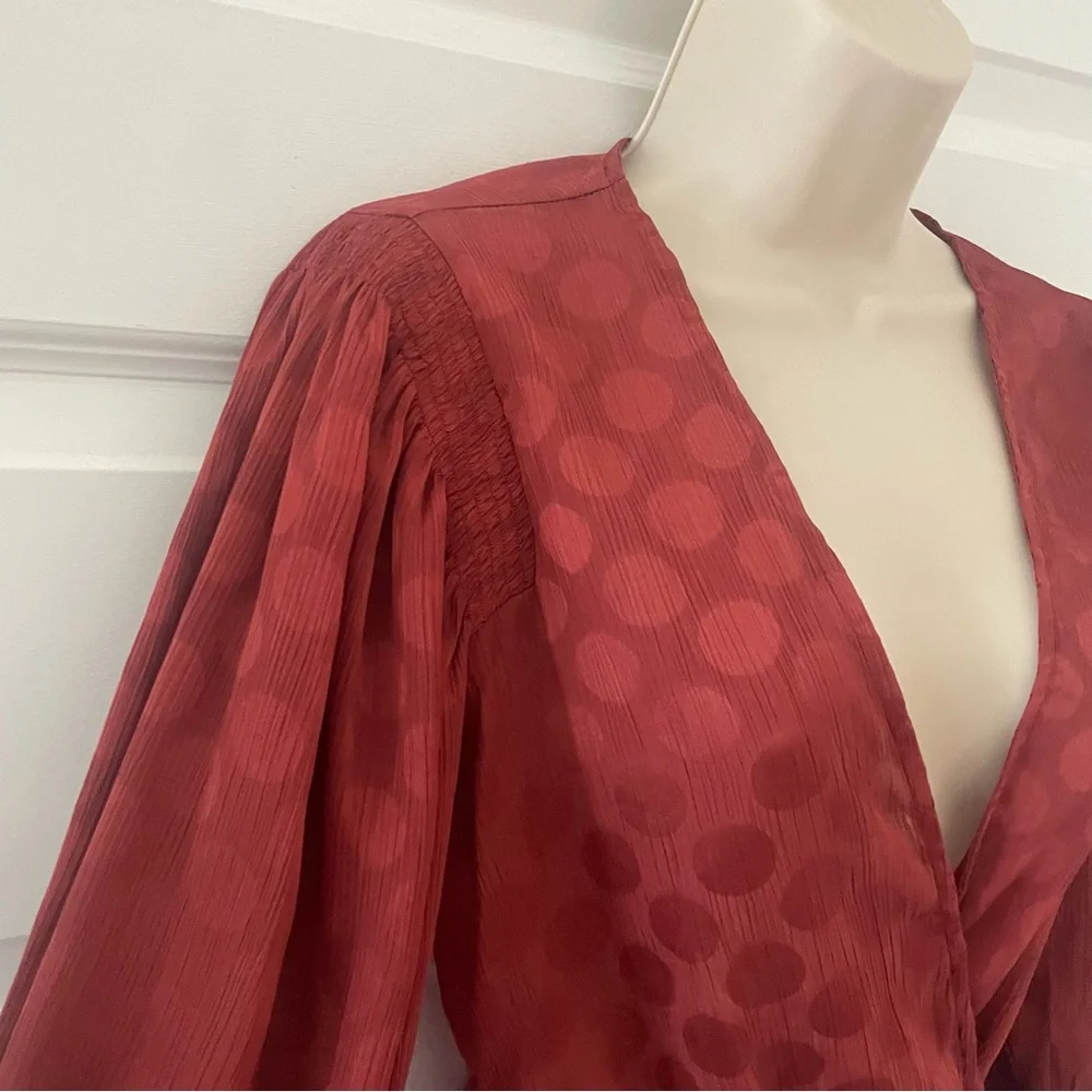 ASTR - Dot Wrap Top - S